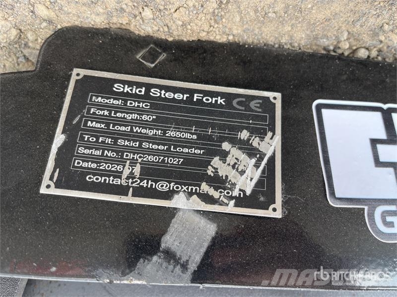  GIYI GY-DHC 59 in Skid Steer Forks (Unused) 叉子