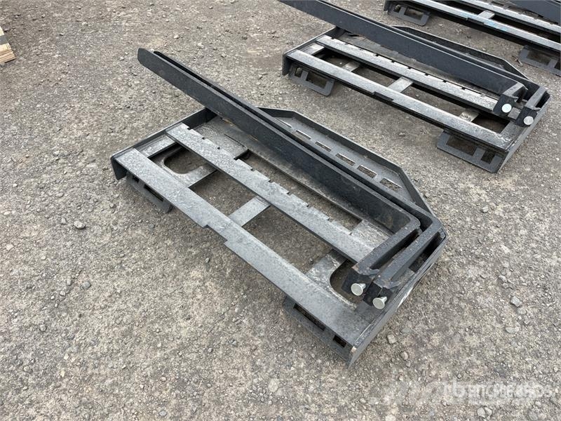 GIYI GY-DHC 59 in Skid Steer Forks (Unused) Forks