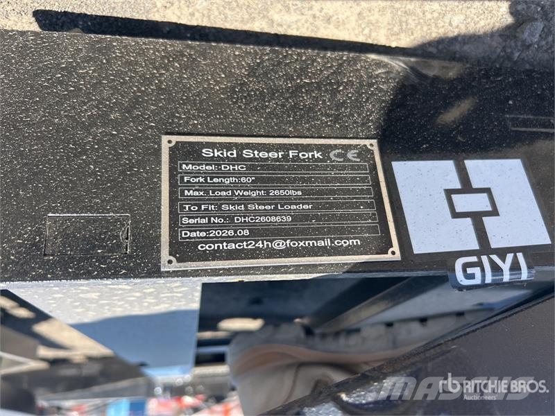  GIYI GY-DHC 59 in Skid Steer Forks (Unused) Gabeln