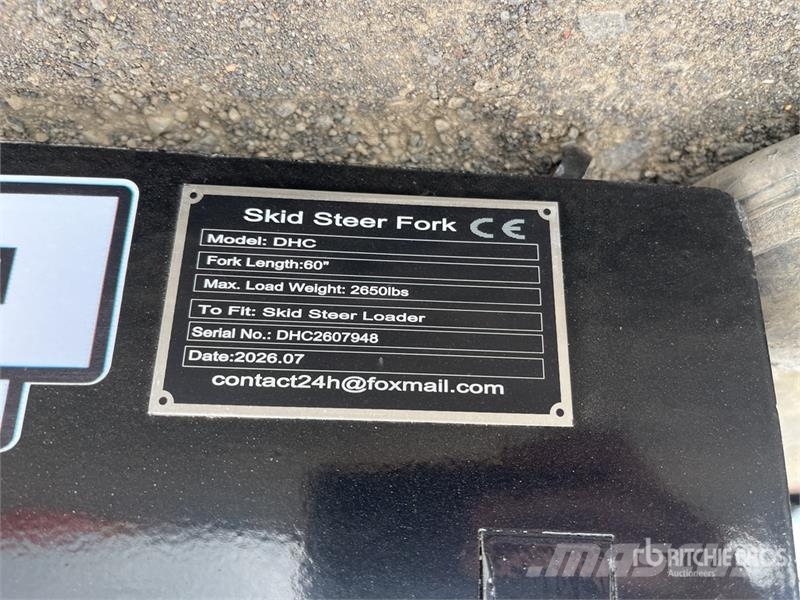 GIYI GY-DHC 59 in Skid Steer Forks (Unused) Vidlica