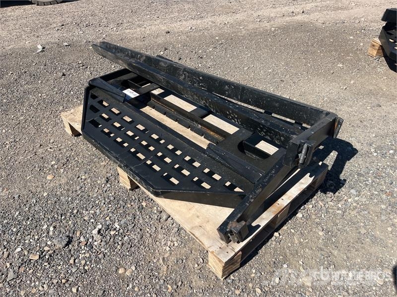  GIYI GY-DHC 59 in Skid Steer Forks (Unused) Horquillas