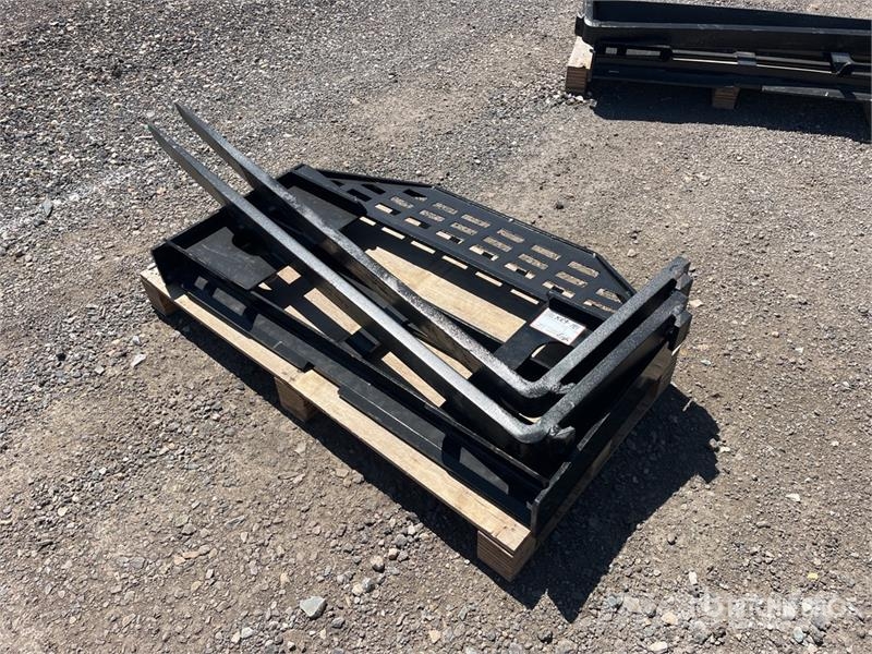  GIYI GY-DHC 59 in Skid Steer Forks (Unused) Horquillas