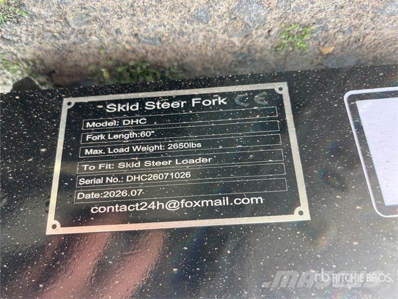 GIYI GY-DHC 59 in Skid Steer Forks (Unused) Pallegafler