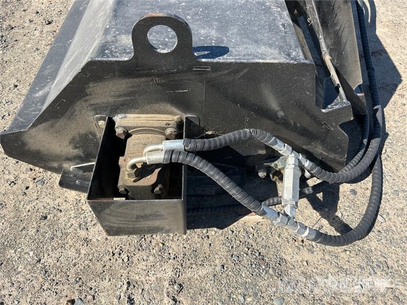 GIYI GY-FM57 1450 mm Skid Steer Flail Mower Græsslåmaskiner