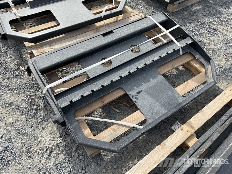 GIYI GY-FR47 29 in Mini Dingo Skid Steer Forks (Un Forks