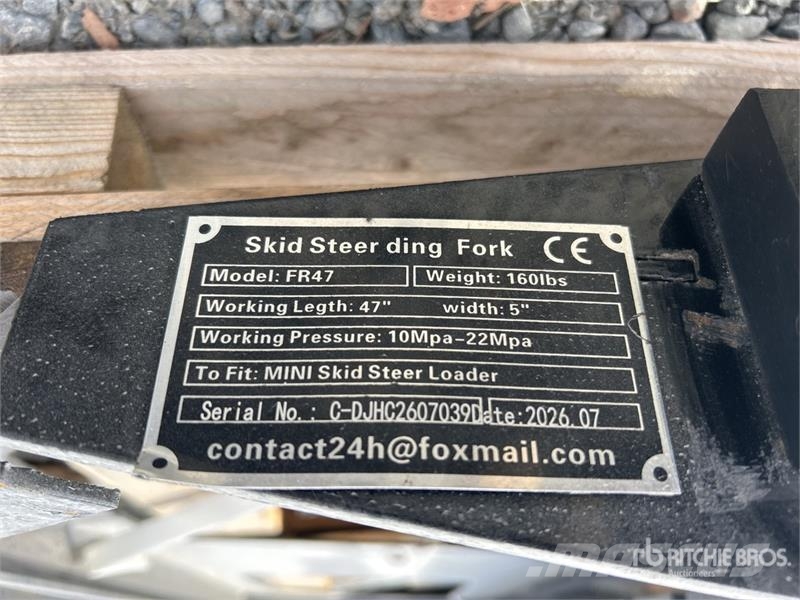 GIYI GY-FR47 29 in Mini Dingo Skid Steer Forks (Un Forks