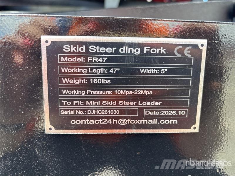 GIYI GY-FR47 29 in Mini Dingo Skid Steer Forks (Un Vidlica