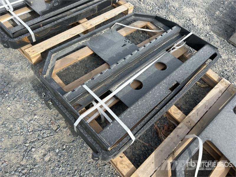 GIYI GY-FR47 29 in Mini Dingo Skid Steer Forks (Un Forks