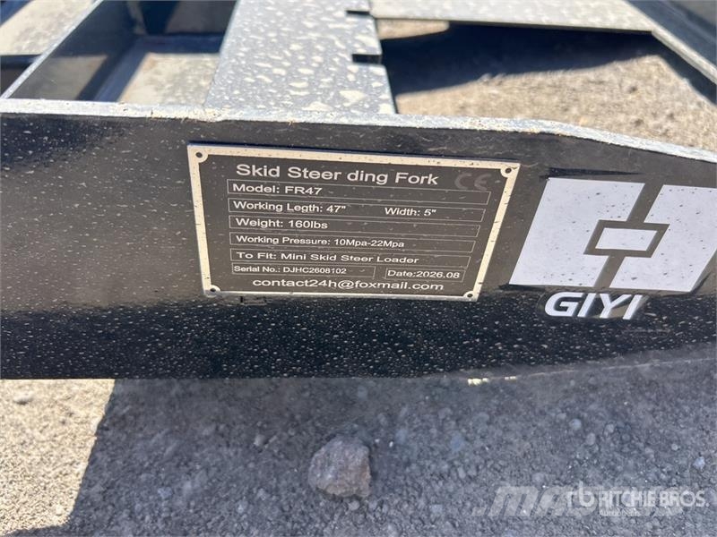 GIYI GY-FR47 29 in Mini Dingo Skid Steer Forks (Un Вили