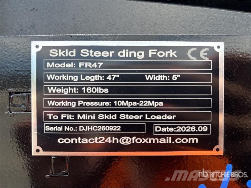 GIYI GY-FR47 29 in Mini Dingo Skid Steer Forks (Un Vidlica