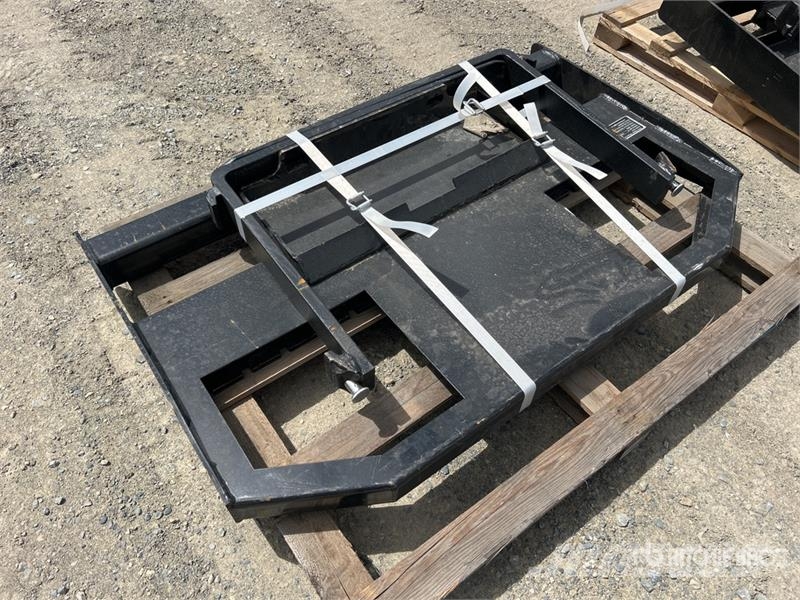 GIYI GY-FR47 47 in Mini Dingo Skid Steer Forks (Un Forks