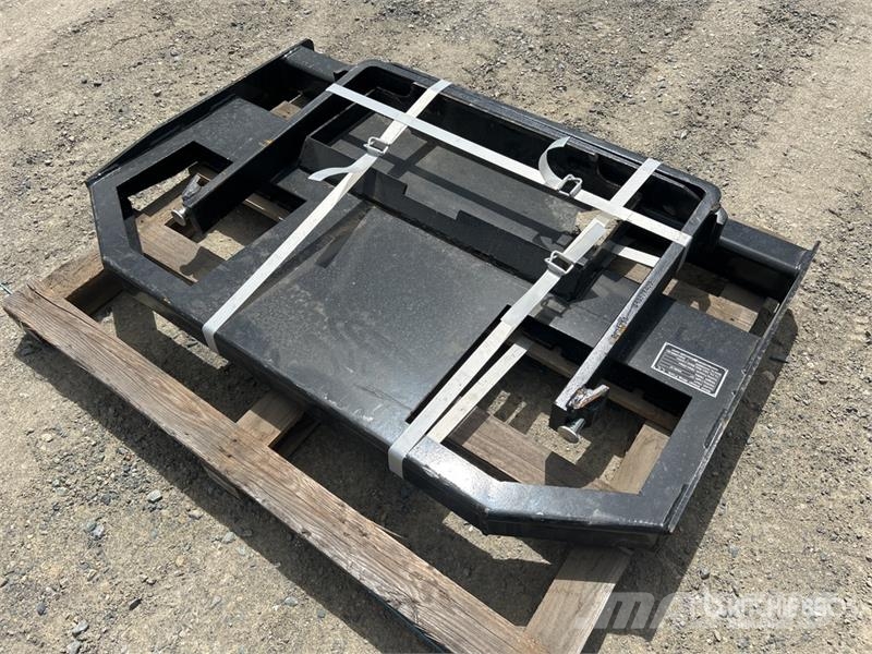GIYI GY-FR47 47 in Mini Dingo Skid Steer Forks (Un Forks