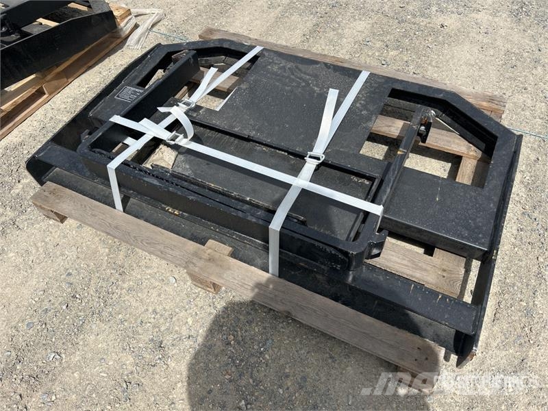 GIYI GY-FR47 47 in Mini Dingo Skid Steer Forks (Un Forks