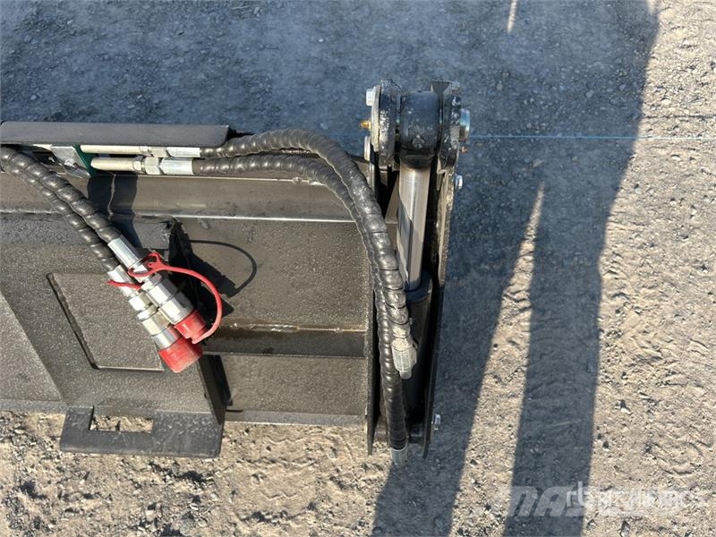 GIYI GY-KH72 72 in Multi-Purpose Skid Steer Bucket Кофи
