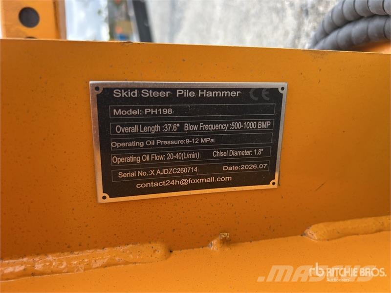  GIYI GY-PH198 Mini Skid Steer Post Driver (Unused) Attrezzature per recinzioni