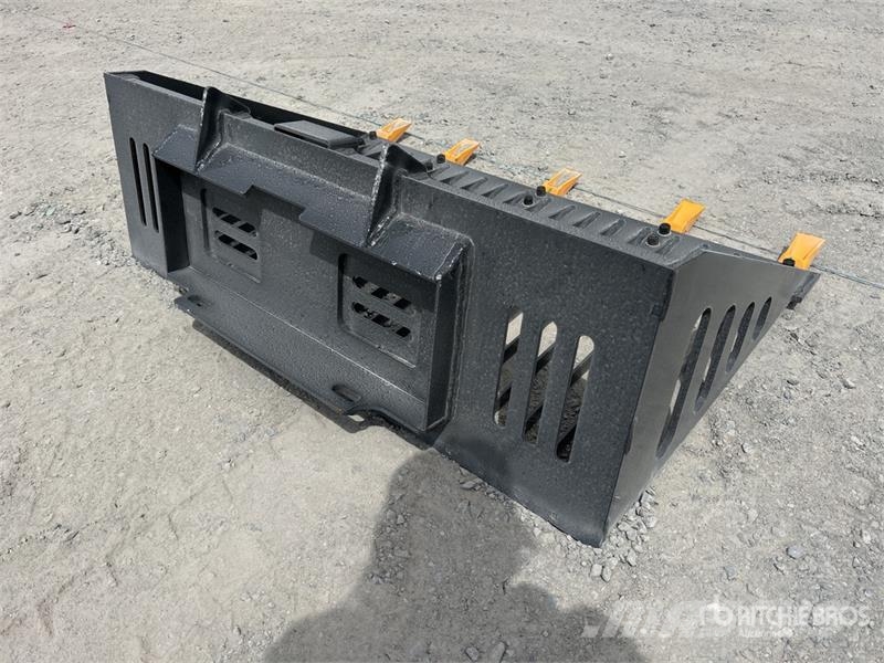 GIYI GY-RB44 Rock Mini Skid Steer Bucket (Unused) Кофи
