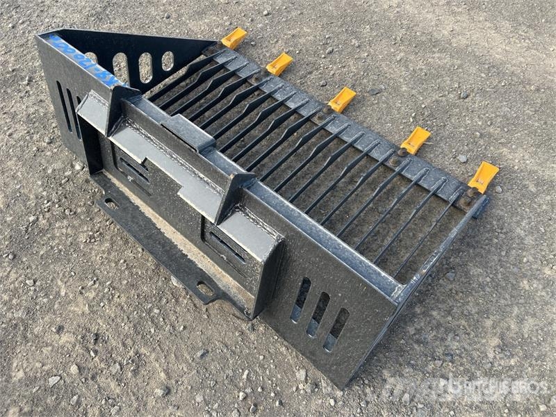  GIYI GY-RB44 Rock Mini Skid Steer Bucket (Unused) Kauhat