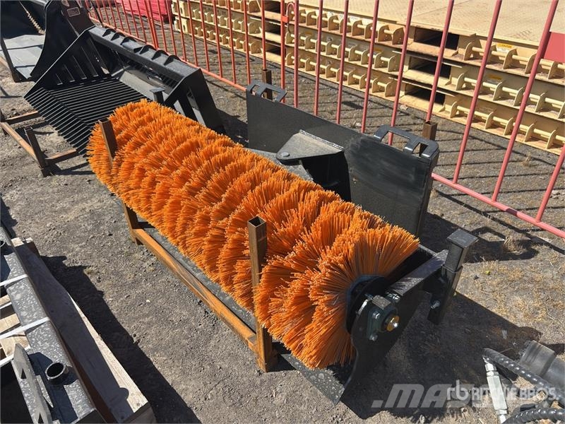 GIYI GY-SE61 61 in Skid Steer Broom (Unused) Bürsten