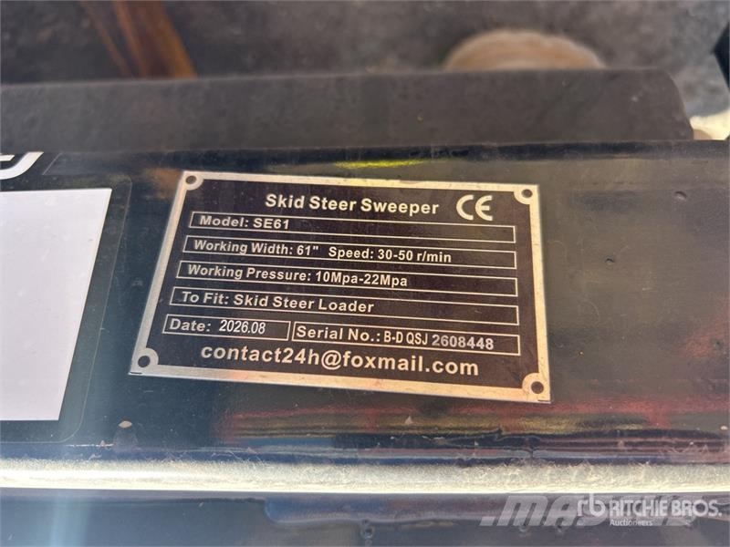 GIYI GY-SE61 61 in Skid Steer Broom (Unused) Bürsten