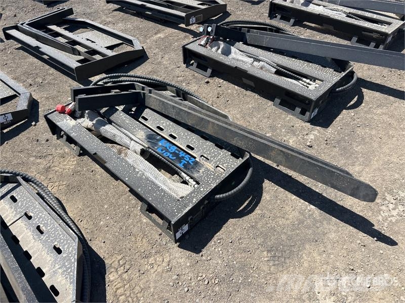 GIYI GY-SF60 60 in Skid Steer Forks (Unused) Вили