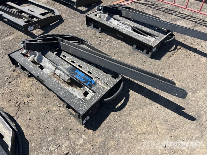 GIYI GY-SF60 60 in Skid Steer Forks (Unused) Вили