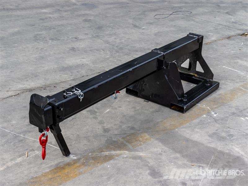 GIYI GY-TB47 131 in 3300 lb Forklift Telescopic Bo Other components