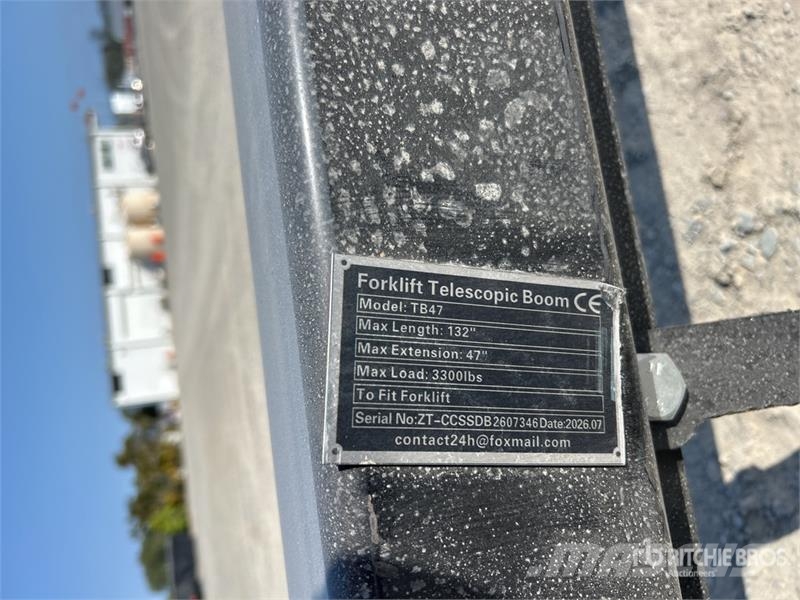GIYI GY-TB47 132 in 3300 lb Forklift Telescopic Bo Autres accessoires et composants