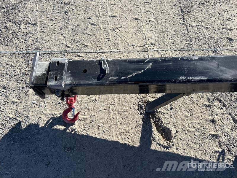 GIYI GY-TB47 132 in 3300 lb Forklift Telescopic Bo Otros componentes