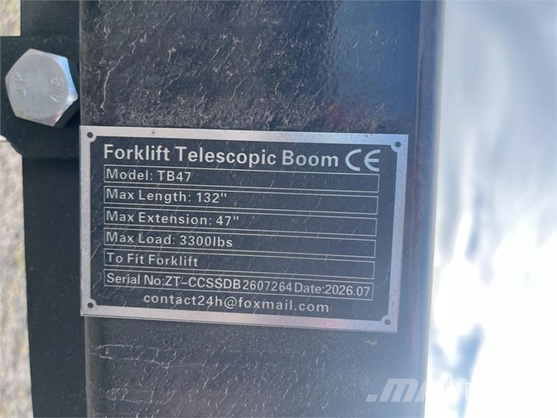  GIYI GY-TB47 132 in 3300 lb Forklift Telescopic Bo Otros componentes