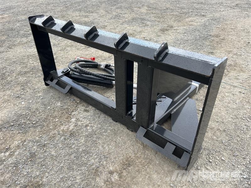  GIYI GY-TP45 25 in Skid Steer Post Puller (Unused) Ostale komponente za građevinarstvo