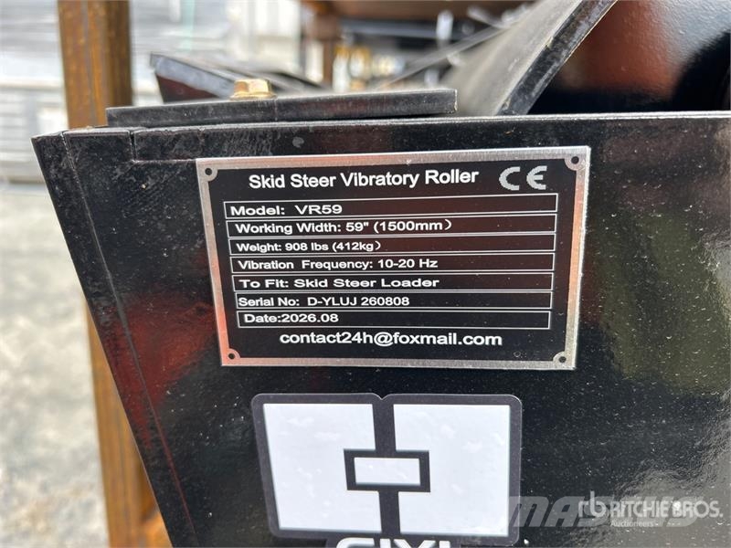  GIYI GY-VR59 59 in Skid Steer Vibratory Roller (Un Mini compacteur