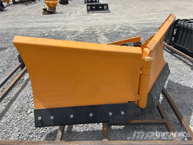  GIYI GY-VSB74 74 in V-Shaped Skid Steer Snow Blade Снежные отвалы и плуги