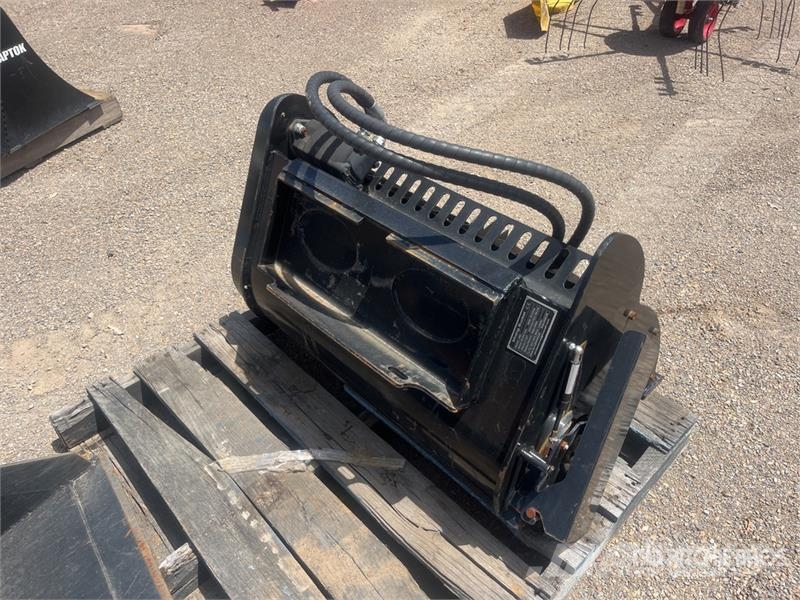  GIYI JBD 1100 mm Mini Skid Steer Concrete Mixer (U خلاطات خرسانة/ملاط