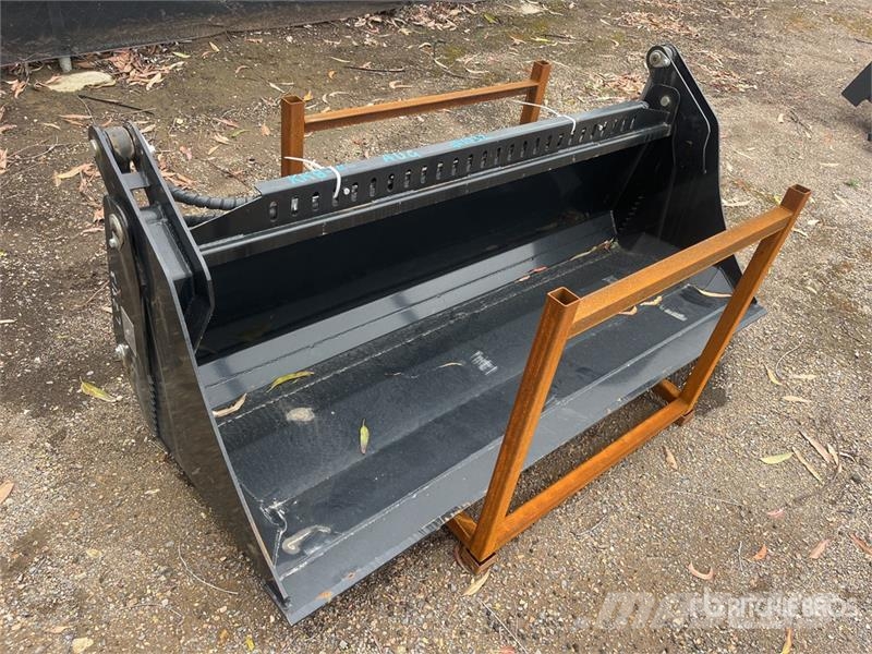  GIYI KH72 1800 mm Multi-Purpose Skid Steer Bucket  Buckets
