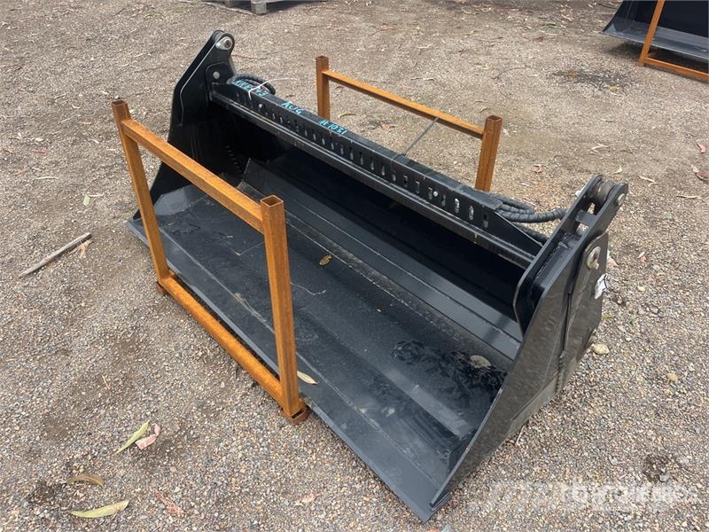  GIYI KH72 1800 mm Multi-Purpose Skid Steer Bucket  Buckets