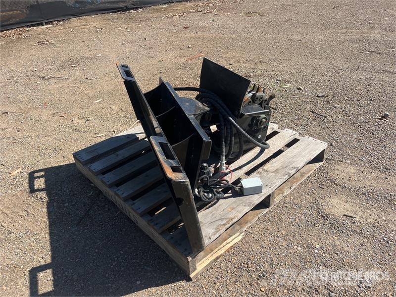  GIYI SG45 1150 mm Skid Steer Stump Grinder 动力旋转耙