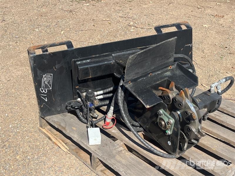 GIYI SG45 1150 mm Skid Steer Stump Grinder 动力旋转耙