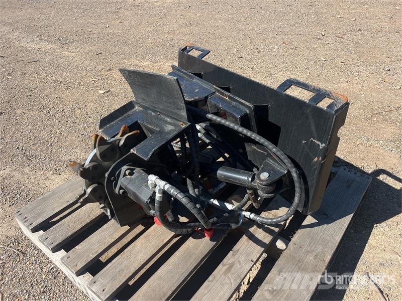  GIYI SG45 1150 mm Skid Steer Stump Grinder 动力旋转耙