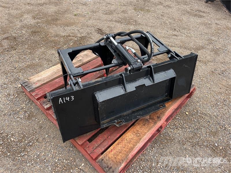 GIYI X-PG44 1120 mm Mini Skid Steer Grapple Grapples
