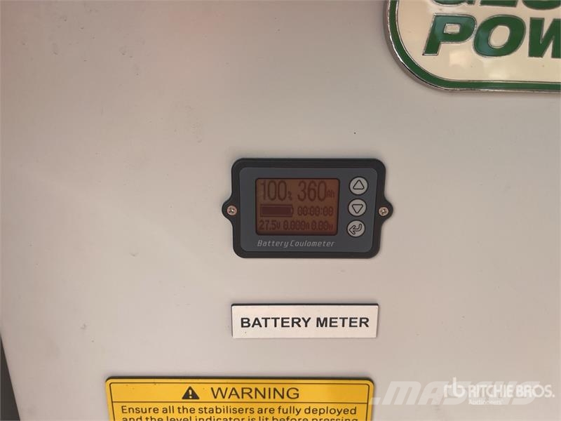 Globe Power Metro GP43K Solar Light Tower (Inoperable) Rasvetni stubovi
