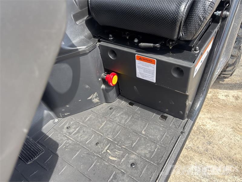 GOCaddy Rancher 4x4 Electric Utility Vehicle (Unus Utility machines