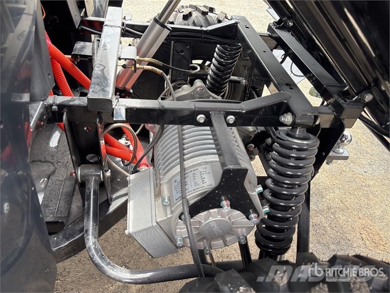  GOCaddy Rancher 4x4 Electric Utility Vehicle Pomoćne mašine