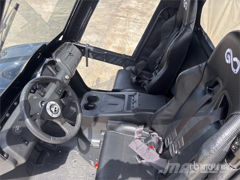 GOCaddy Rancher 4x4 Electric Utility Vehicle (Unus Utility machines