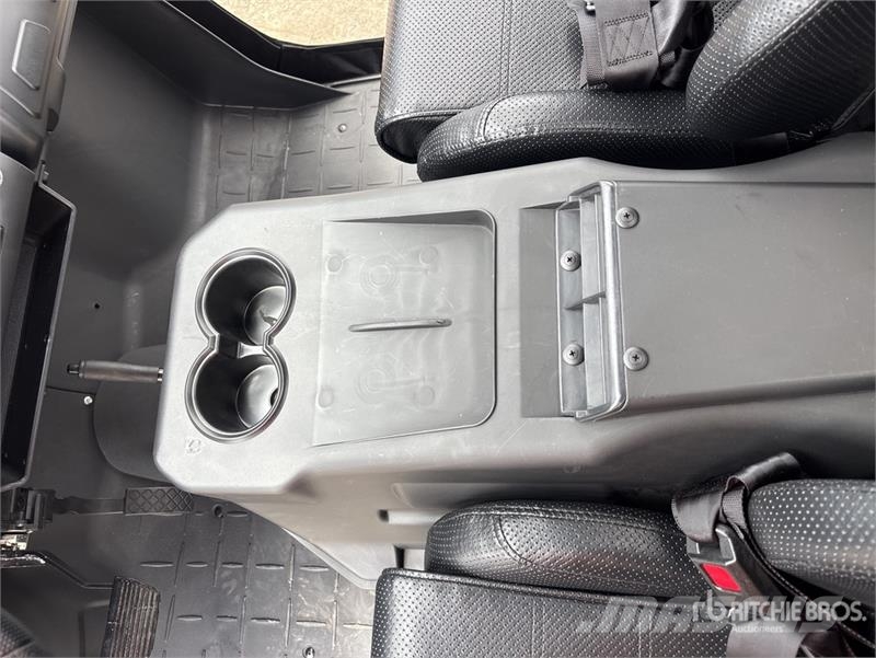 GOCaddy Rancher 4x4 Electric Utility Vehicle (Unus Utility machines