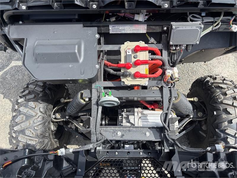 GOCaddy Rancher 4x4 Electric Utility Vehicle (Unus Utility machines