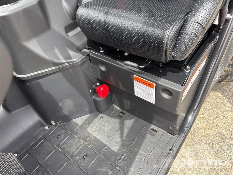 GOCaddy Rancher 4x4 Electric Utility Vehicle (Unus Utility machines