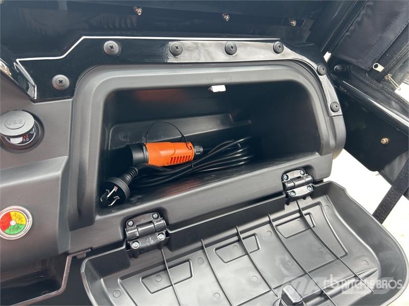 GOCaddy Rancher 4x4 Electric Utility Vehicle (Unus Utility machines