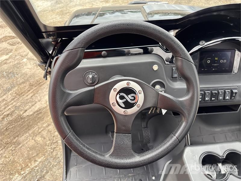 GOCaddy Rancher 4x4 Electric Utility Vehicle (Unus Utility machines