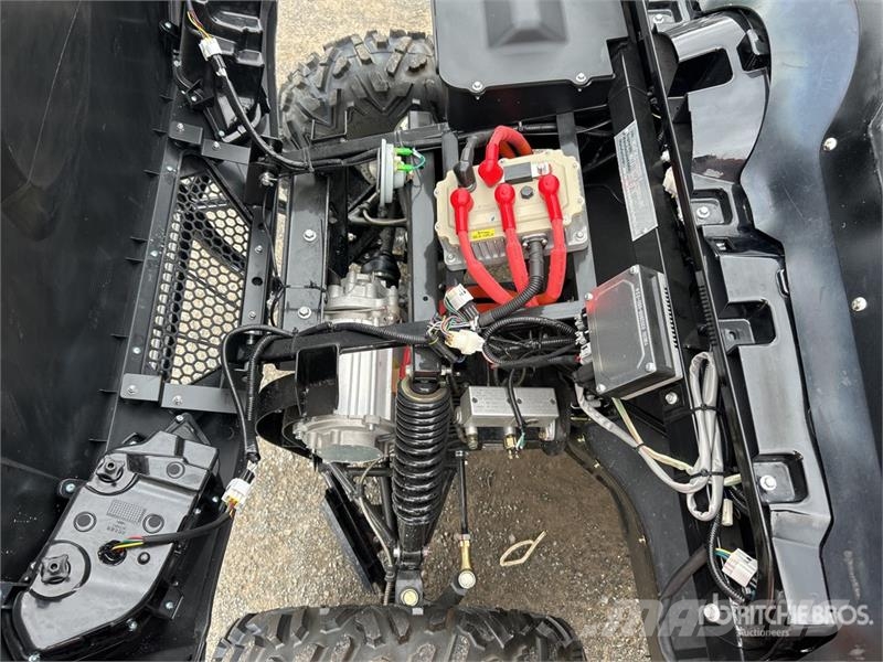 GOCaddy Rancher 4x4 Electric Utility Vehicle (Unus Utility machines