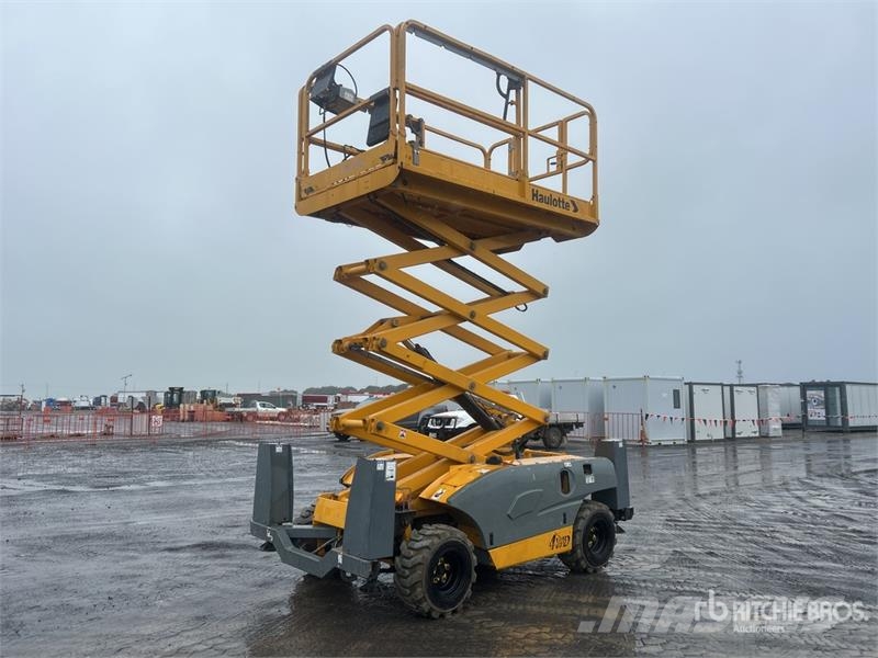 Haulotte Compact 10DX 4x4 Diesel Scissor Lift Scissor lifts